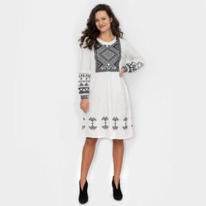 Rochie cu broderie traditionala Ani 3