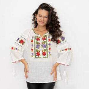 Ie brodata Marieta 1