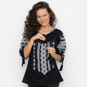 Ie traditionala Dana