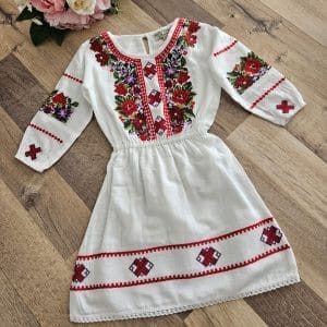 Rochita brodata Timeea 19