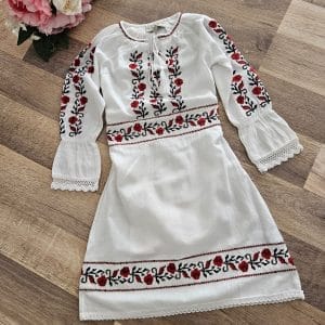 Rochita brodata Timeea 13