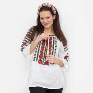 Ie traditionala Melania