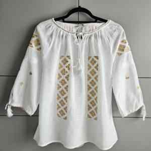 Ie traditionala Poliana