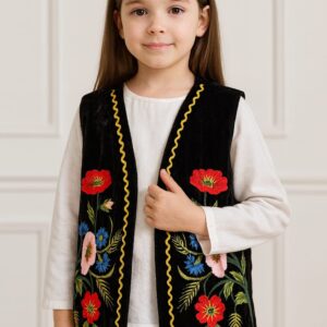 Vestuta brodata copii 32